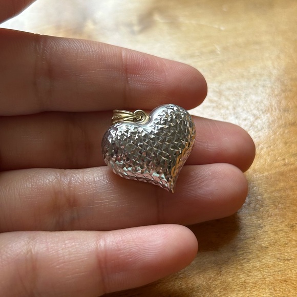 18 KARAT REAL CHUNKY HEART PENDANT GOLD NECKLACE - Picture 7 of 11